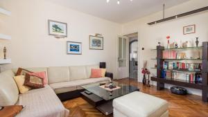 Beautiful Apartment Downtown