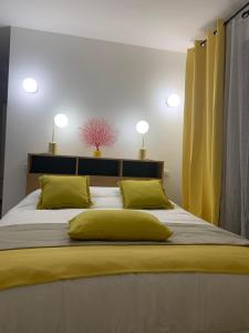 LES VILLAS DU DOMAINE NAPOLEON CORSICA vue mer et piscine