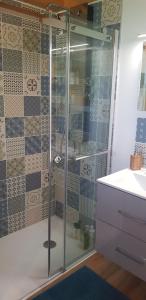 Maisons de vacances Cottage Combet Gite Climatise avec Jacuzzi : photos des chambres
