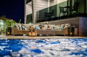 Deluxe Villa Curiera