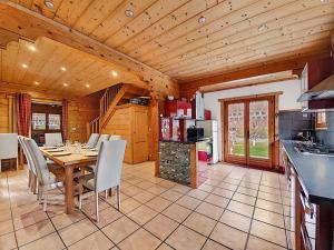 Chalets CHALET-MORZINE-6 a 18 PERSONNES-SAUNA -PROCHE NAVETTE et BOULANGERIE-MANUPA CLEVIE : photos des chambres