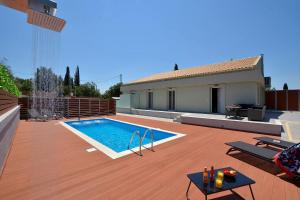 Villa Ventus Sleeps 7 with Parking