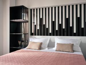 SAVVAS & JOANNA BOUTIQUE