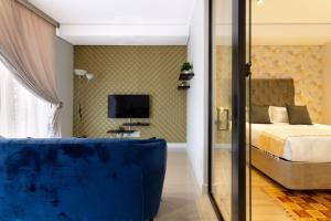 Alimama Spaces: The Chelseas Ellipse