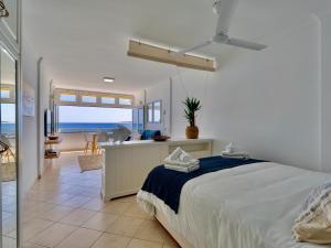 The Cruise Ship Cabin