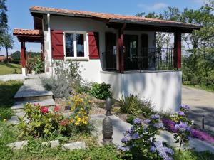 Maisons de vacances VILLA XARAN ERDIAN Gite LA PETITE MAISON : Maison 1 Chambre