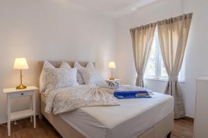 Vacation Home Deja Blue