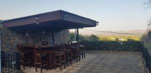 Mia Hills guest house