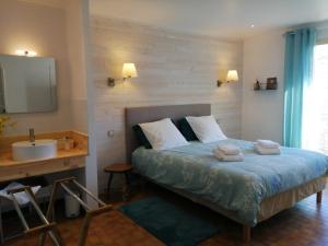 B&B / Chambres d'hotes ALABRENA : photos des chambres