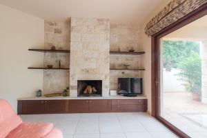 Heraklion Comfy House with Mountain View