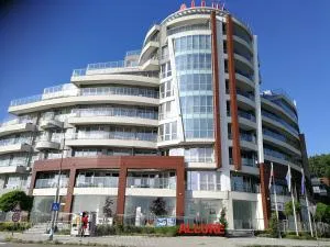 Donchevi Apartments - Mladezhko