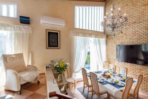 Villa Palm Beach Marina Benalmadena 3 min walking from the sea