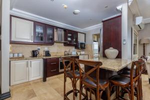 Ballito Manor View 201 - With Generator