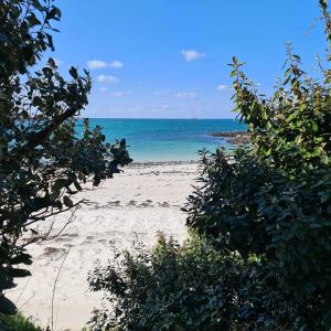 Lodges Dependance Spacieuse & Cosy Entre et Mer avec Spa : photos des chambres