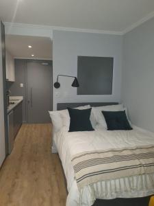 1-on-Albert Studio Apartments