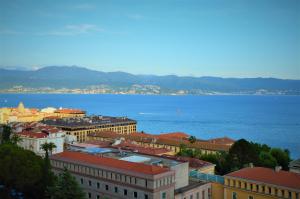 Appartements Grand T2 STANDING AJACCIO Proche centre et plages VUE PANORAMIQUE PARKING PRIVE : photos des chambres