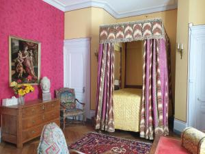 B&B / Chambres d'hotes Chateau de Saint Bonnet les Oules : photos des chambres