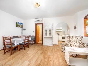 Holiday Home Green by Interhome