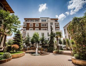 4 hviezdičkov&yacute; hotel Prestige Hotel Tirana Tirana Alb&aacute;nsko