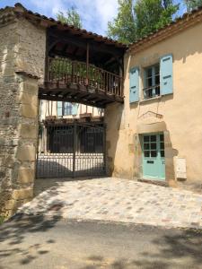 Maisons de vacances Mille Fleurs a romantic enchanting renovated luxury Bastide with shared pool : photos des chambres