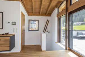 Chalet Vega - Arlberg Holiday Home