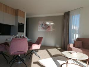 Villa NOVAMARIN - heated pool, sauna, garden