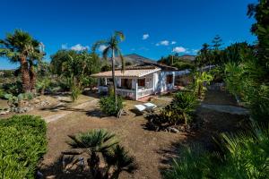 NUOVA Villa Intera Guidaloca