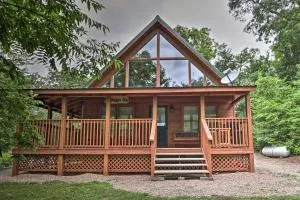 The Moonshine Cabin Hot Tub, 3 Mi to Dollywood - Seaton Spring
