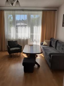 Apartament – 3 pokojowe dwupoziomowe mieszkanie z ogrodem