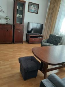 Apartament – 3 pokojowe dwupoziomowe mieszkanie z ogrodem