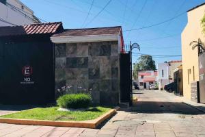 Cerca de plaza galerías, est chivas, Metropolitano