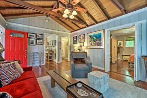 Redwoods Cabin with Hot Tub Walk to Russian River!