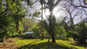 Armadillo Bungalows, walk to the Beach - Santa Teresa