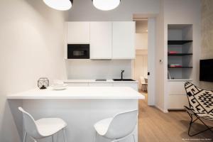 Studios fully equipped near Place Stephanie