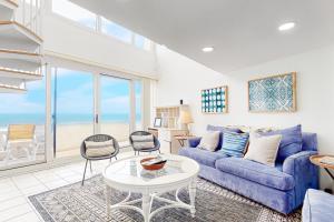 Three-Bedroom Apartment room in Antigua