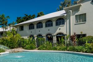 Privately Managed Apartments in Mango Resort Palm Cove