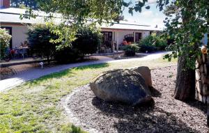 2 Bedroom Lovely Home In Fuhlendorf