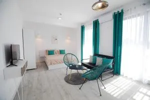 MIKA Studios - 阿吉贾乡