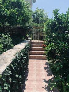 Garden bungalow by the Sea