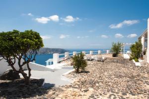 Artemis Suites Santorini Greece