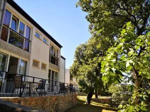 Guest House Morska Grota - Povile