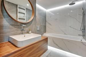 The Crown - Nadmorze Premium