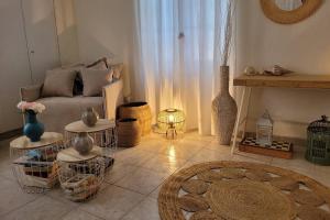 Family House with Garden 3 min to Beach