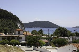 Aris Junior Studios Neo Klima Skopelos