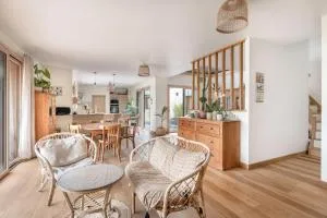 Maison lumineuse grande terrasse à La Roche-Bernard - 尼维亚克