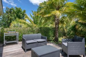 Vacances détente dans cette maison avec piscine à Crach
