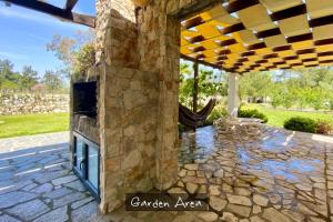 Aspri Petra Villa Rachoni - 3 bedrooms 7 guests