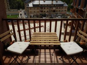 Apartamento dúplex acogedor con piscina en Rialp