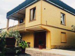 The Bondo's Villa - Zeda Sameba