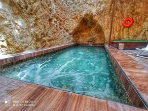 Town House with Private Pool in Village Centre - Xgħajra